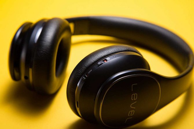 You are currently viewing The 9 Best Headphones for Music Lovers to Buy in 2017