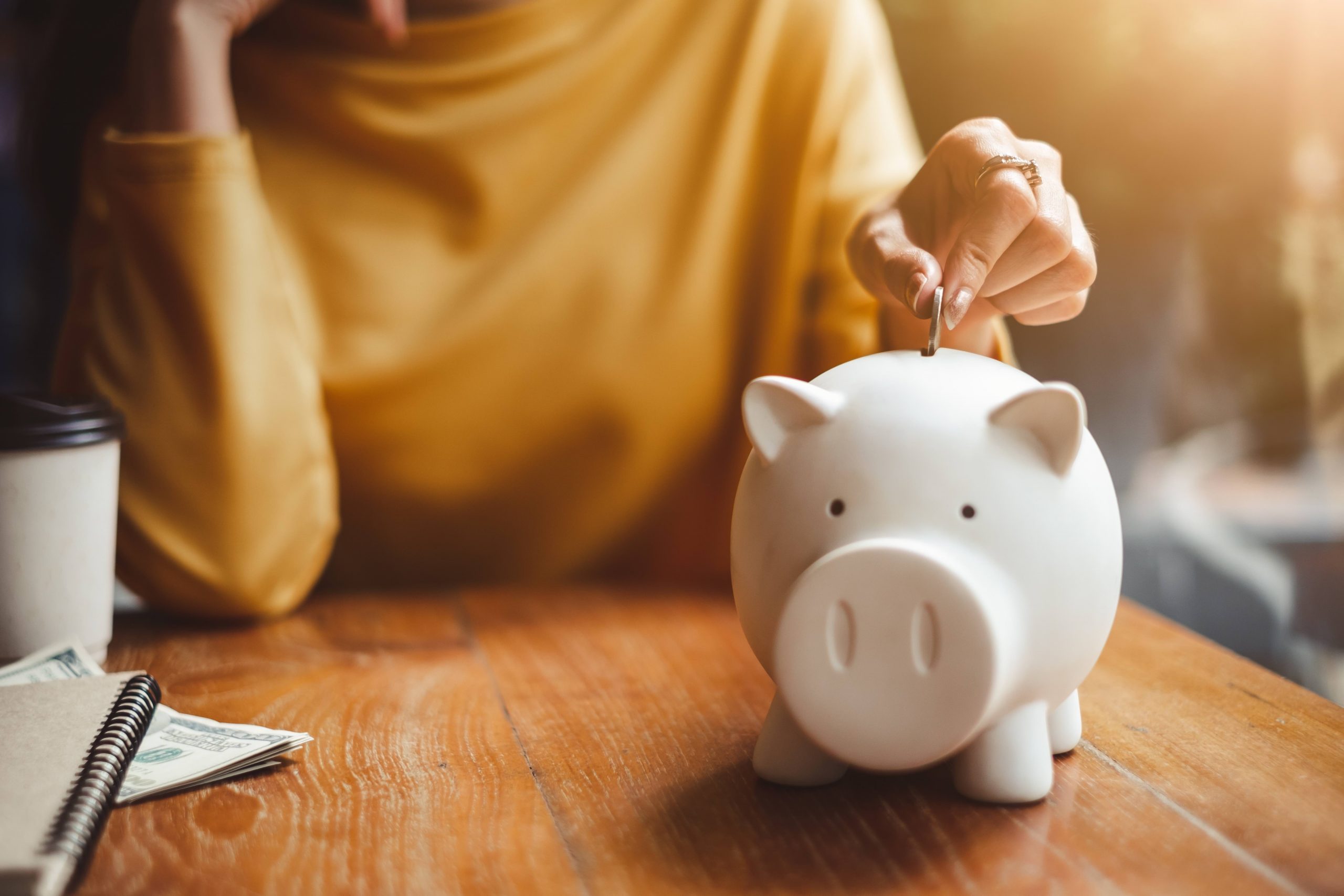 You are currently viewing 11 Easy Ways to Save Money